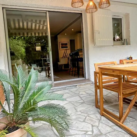 Superbe Avec Terrasse Jardin Et Parking Prive *
